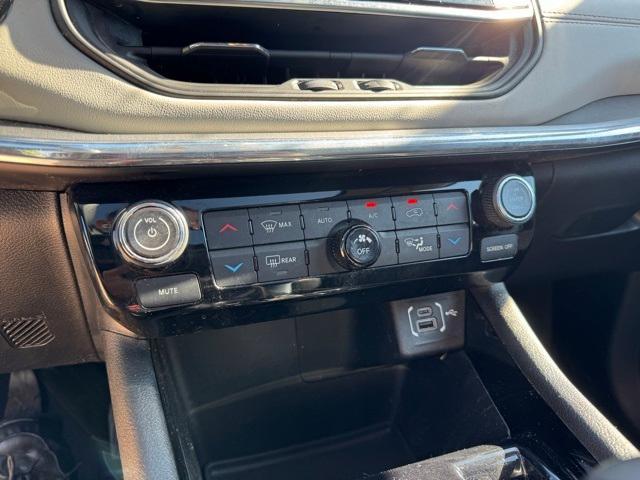 used 2022 Jeep Compass car, priced at $20,994