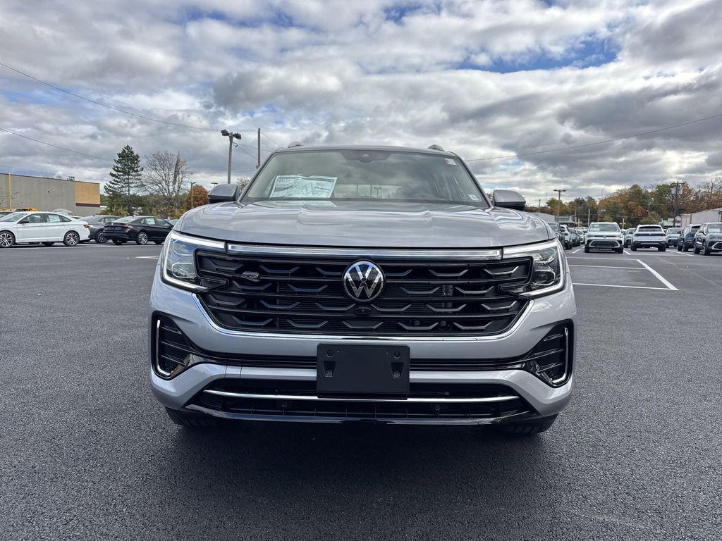 new 2026 Volkswagen Atlas car, priced at $53,748