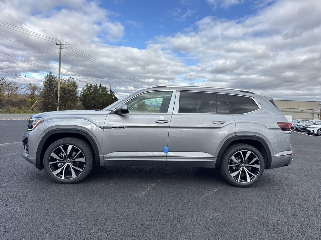 new 2026 Volkswagen Atlas car, priced at $53,748