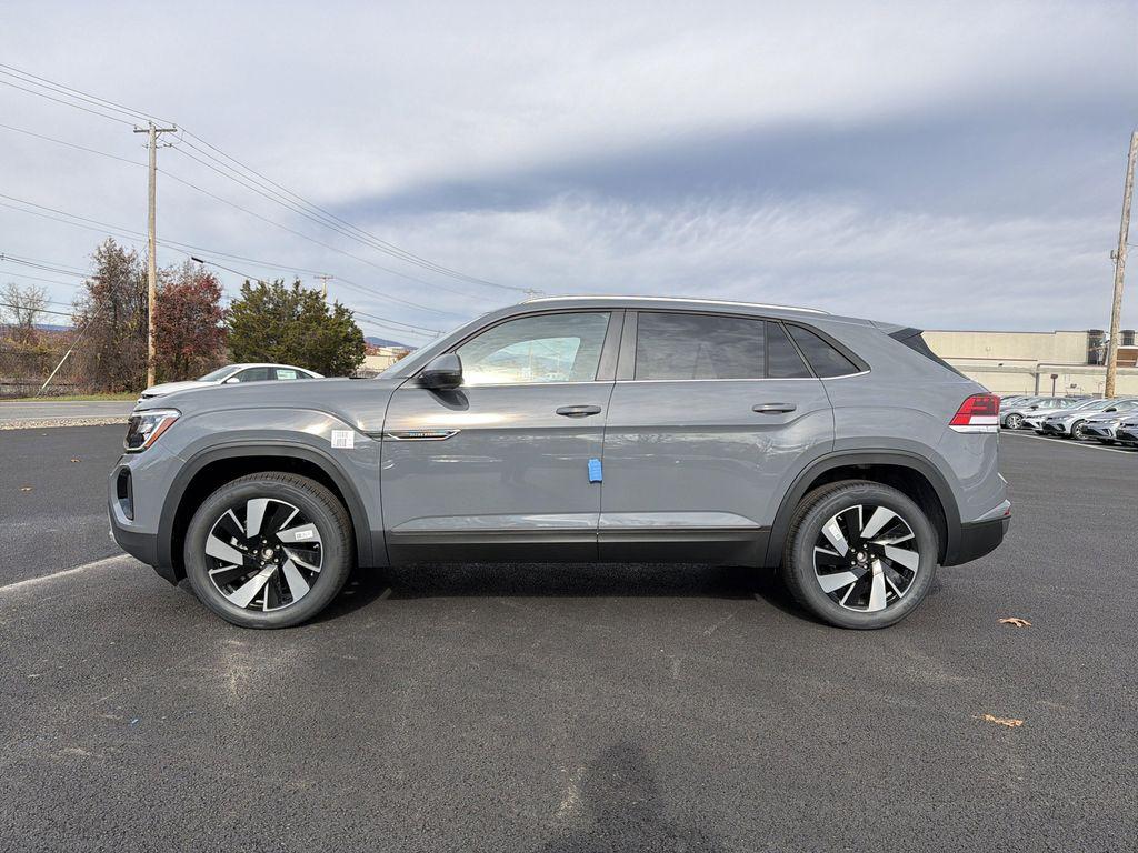new 2026 Volkswagen Atlas Cross Sport car, priced at $46,136