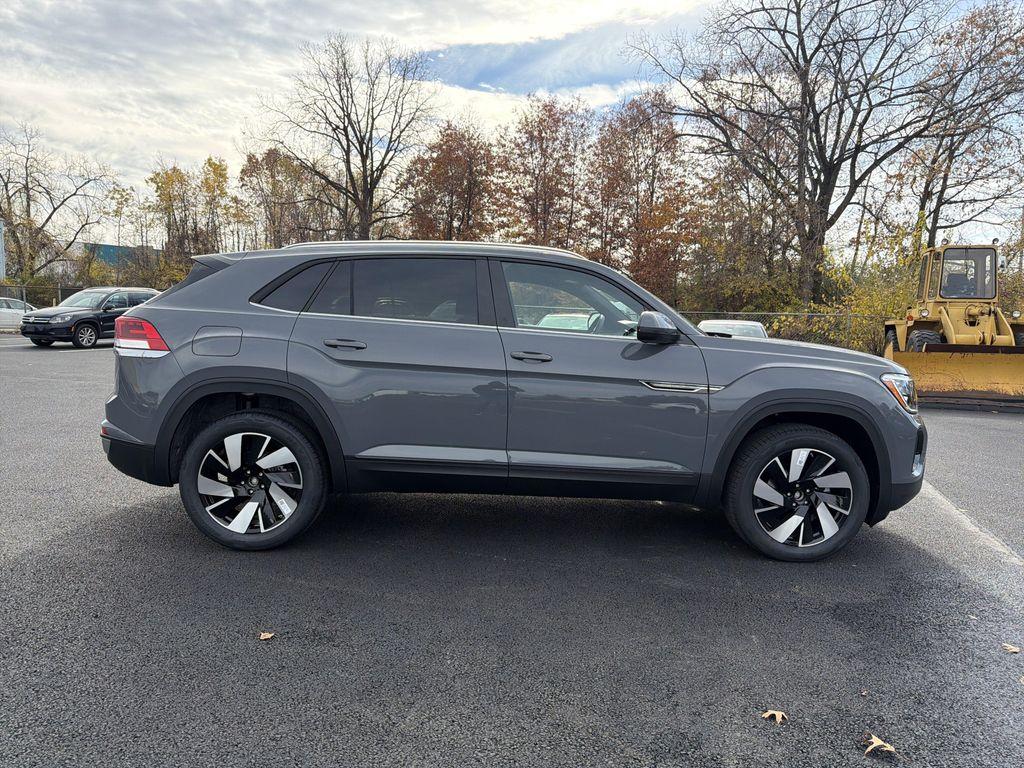new 2026 Volkswagen Atlas Cross Sport car, priced at $46,136