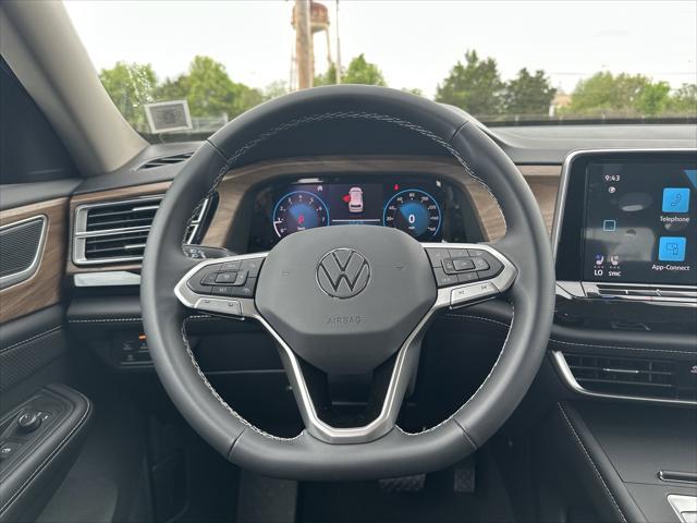 new 2025 Volkswagen Atlas car, priced at $40,077