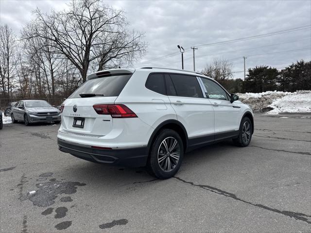 new 2024 Volkswagen Tiguan car, priced at $35,051