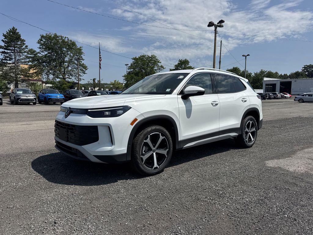 new 2025 Volkswagen Tiguan car, priced at $34,011