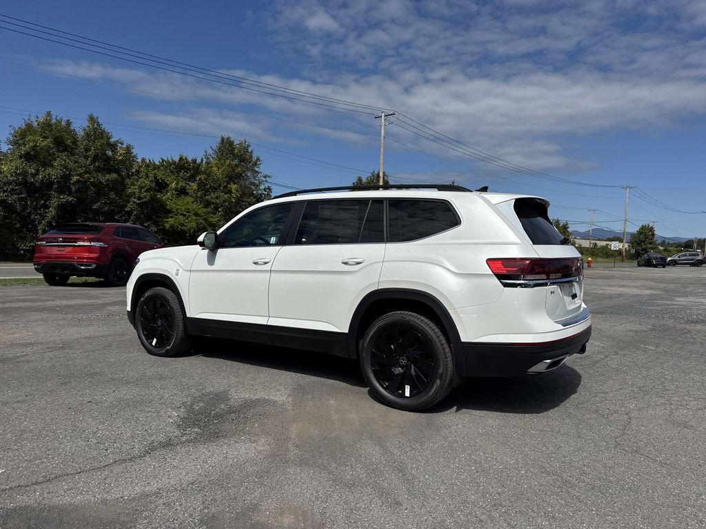 new 2026 Volkswagen Atlas car, priced at $48,456
