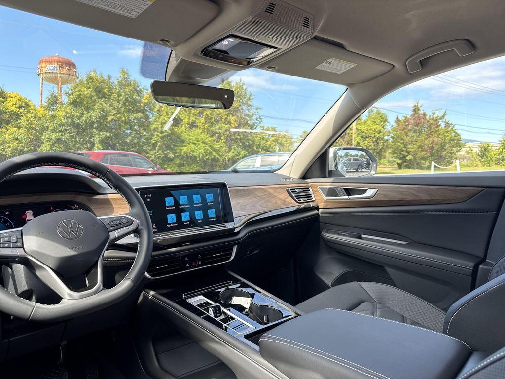 new 2026 Volkswagen Atlas car, priced at $48,456