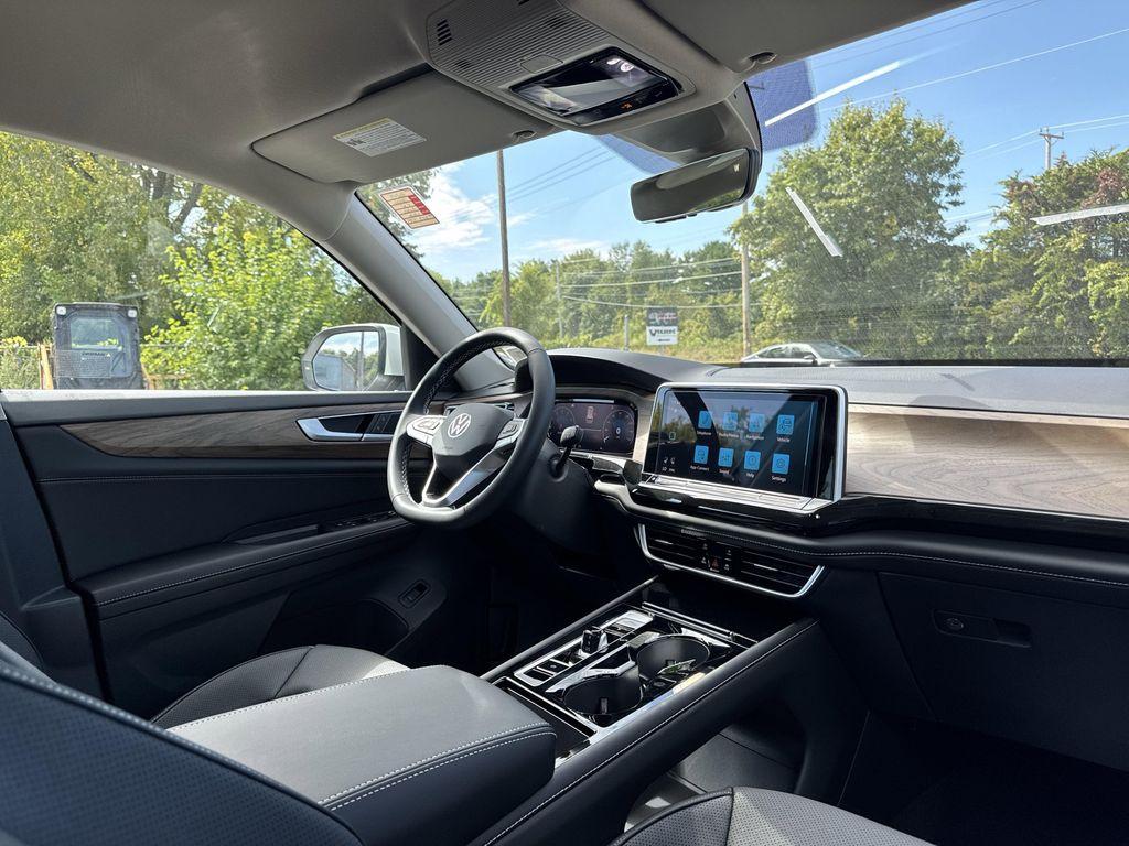 new 2026 Volkswagen Atlas car, priced at $48,456