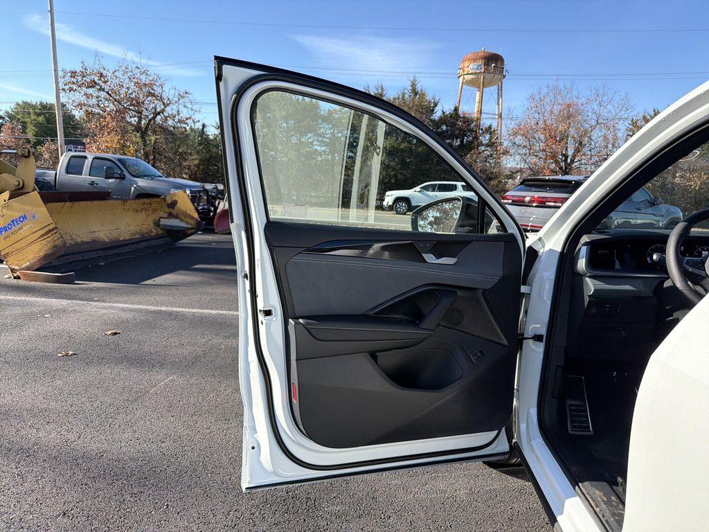 new 2026 Volkswagen Tiguan car