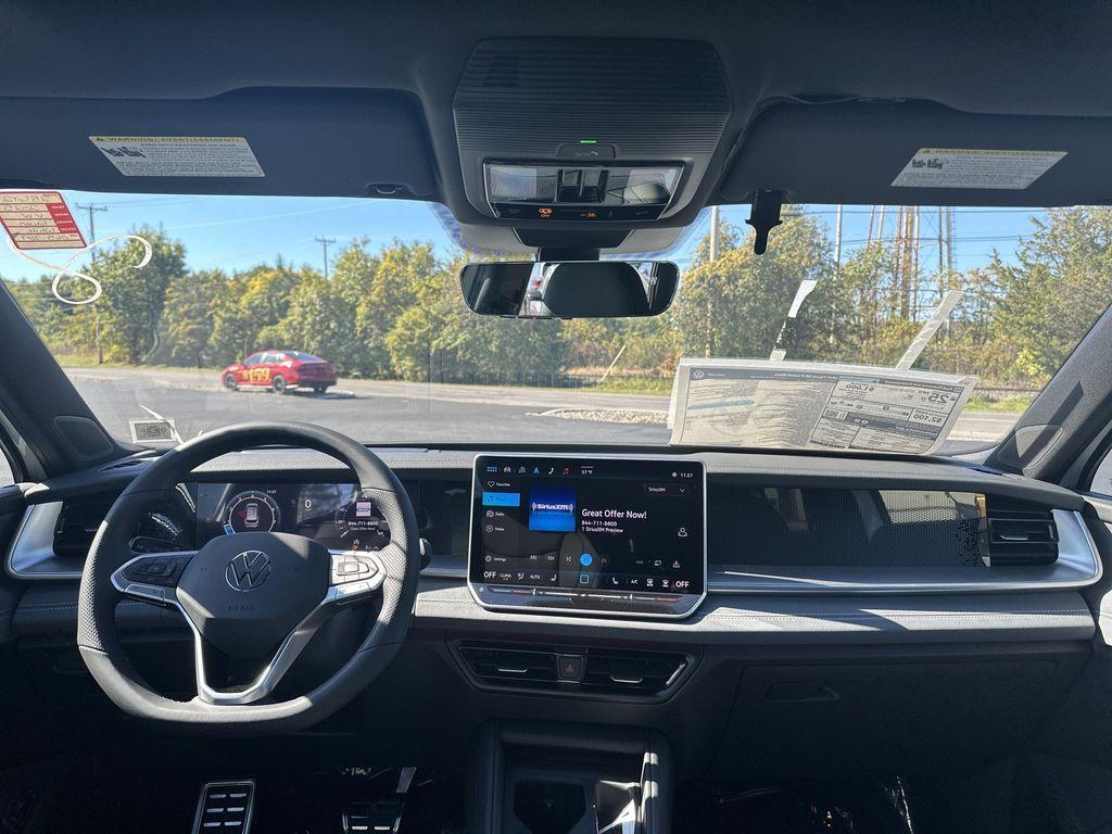 new 2025 Volkswagen Tiguan car, priced at $37,702