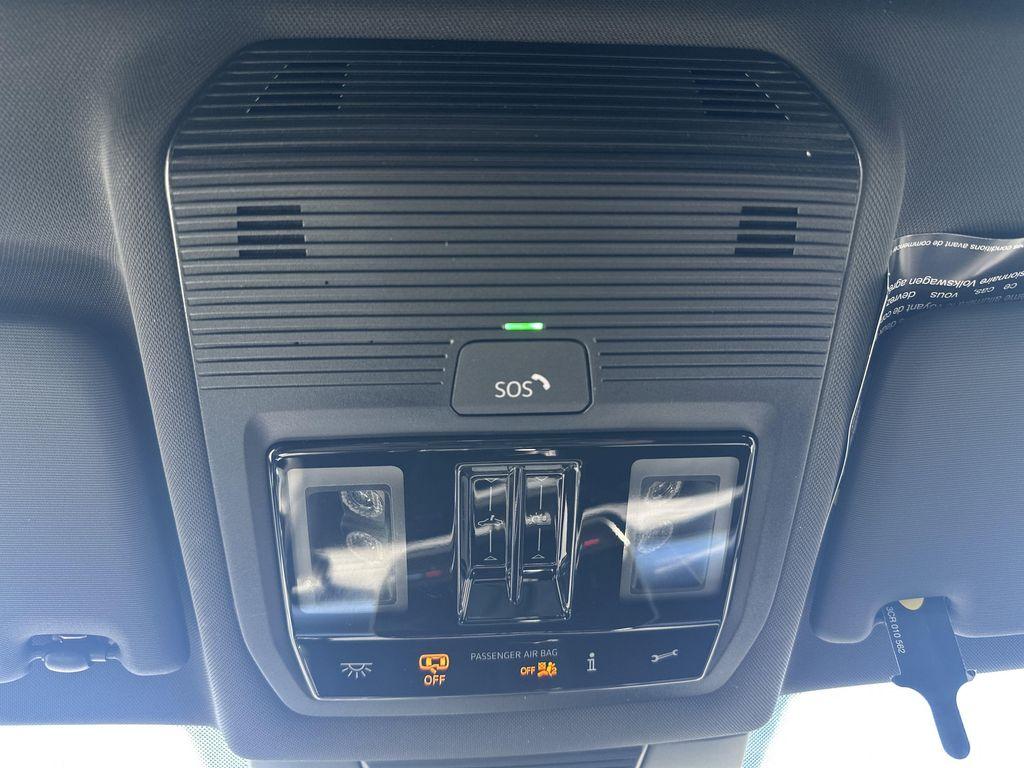 new 2025 Volkswagen Tiguan car, priced at $37,702