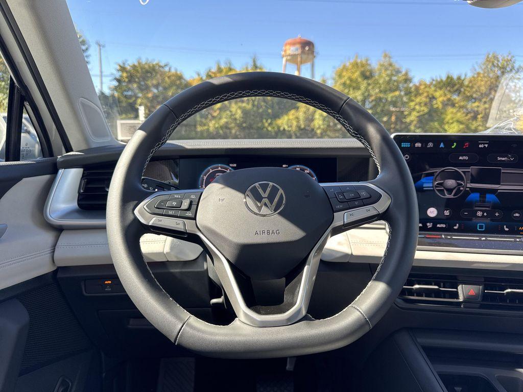 new 2025 Volkswagen Tiguan car, priced at $35,287