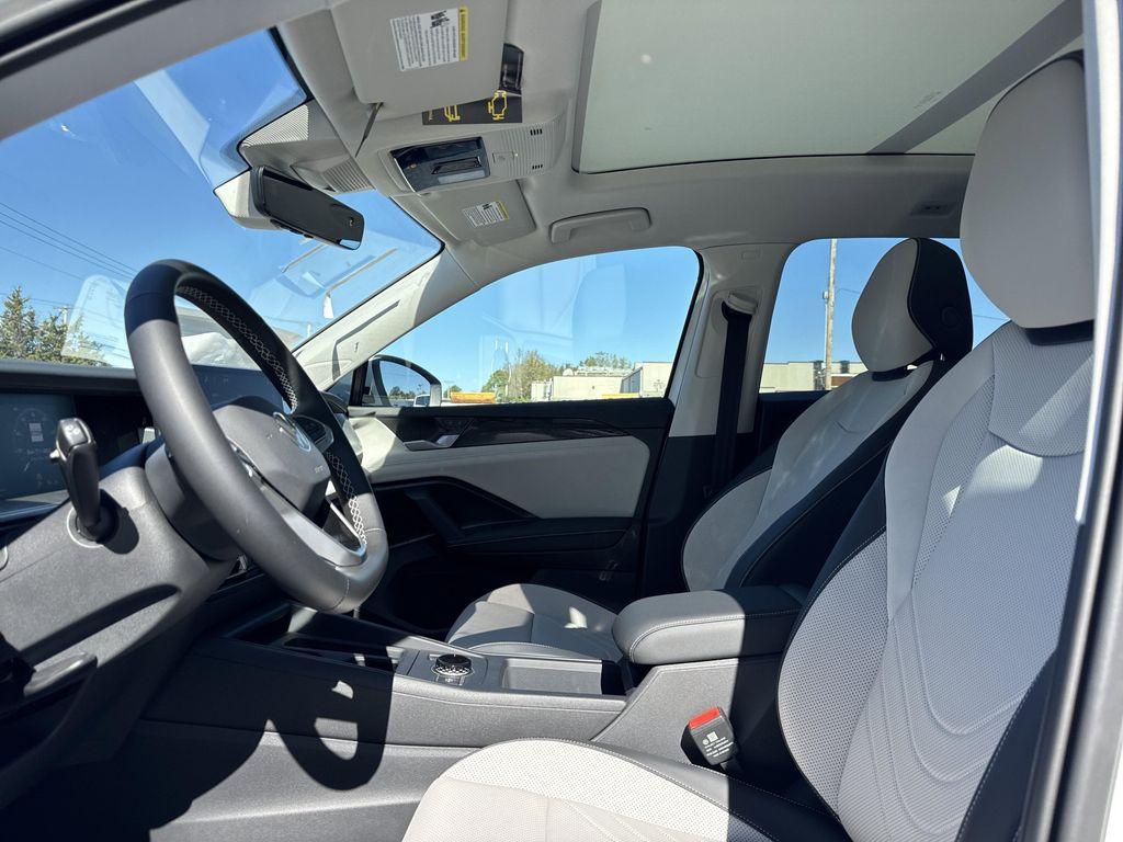 new 2025 Volkswagen Tiguan car, priced at $35,287