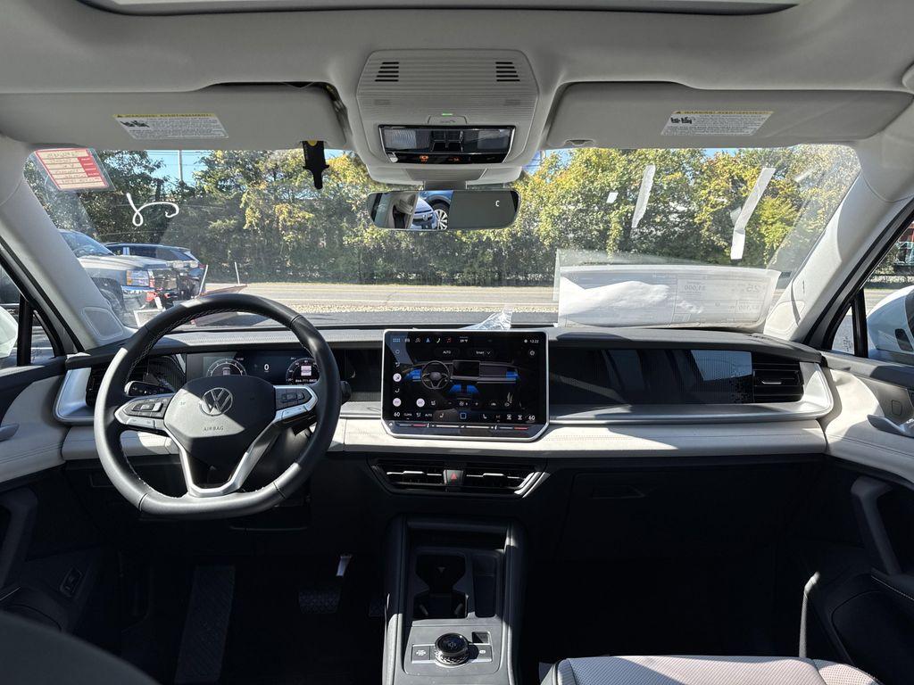 new 2025 Volkswagen Tiguan car, priced at $35,287
