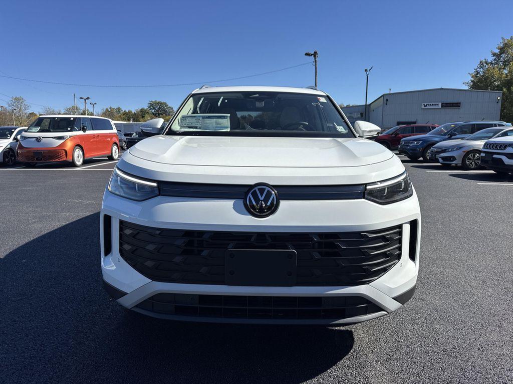 new 2025 Volkswagen Tiguan car, priced at $35,287