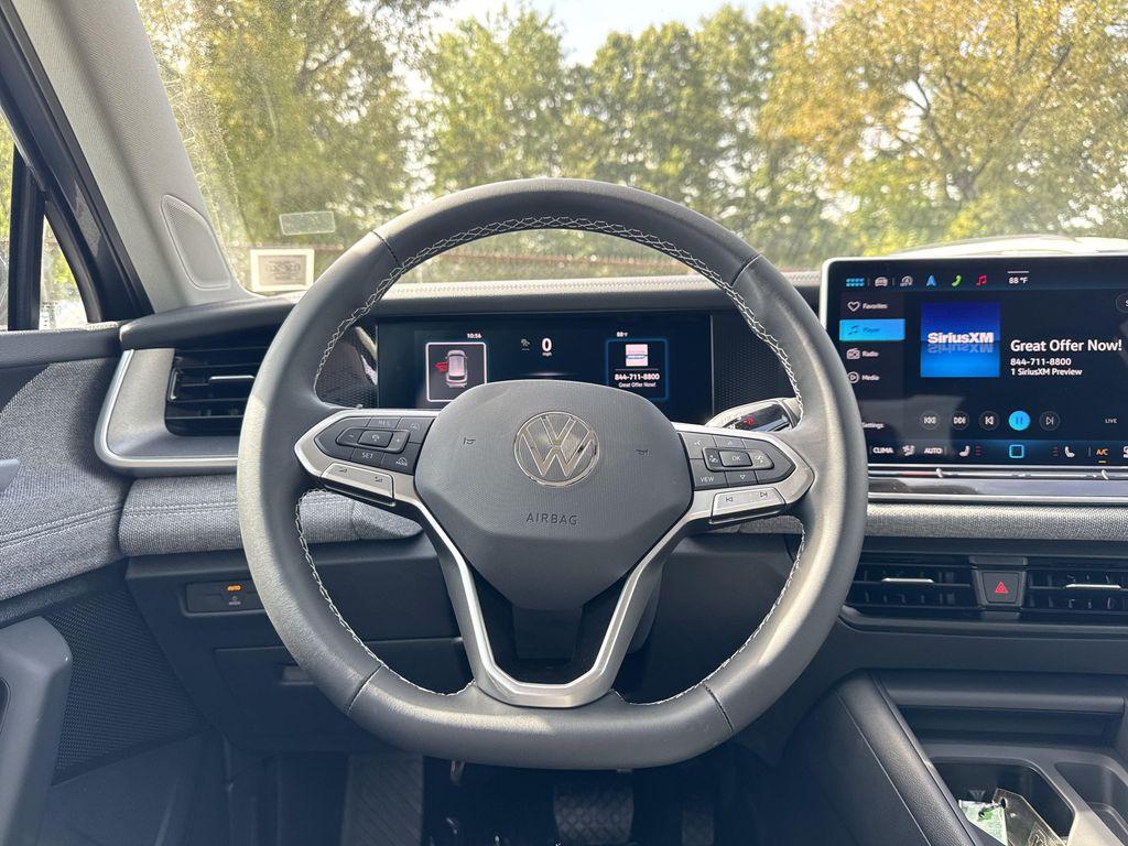 new 2025 Volkswagen Tiguan car, priced at $31,182