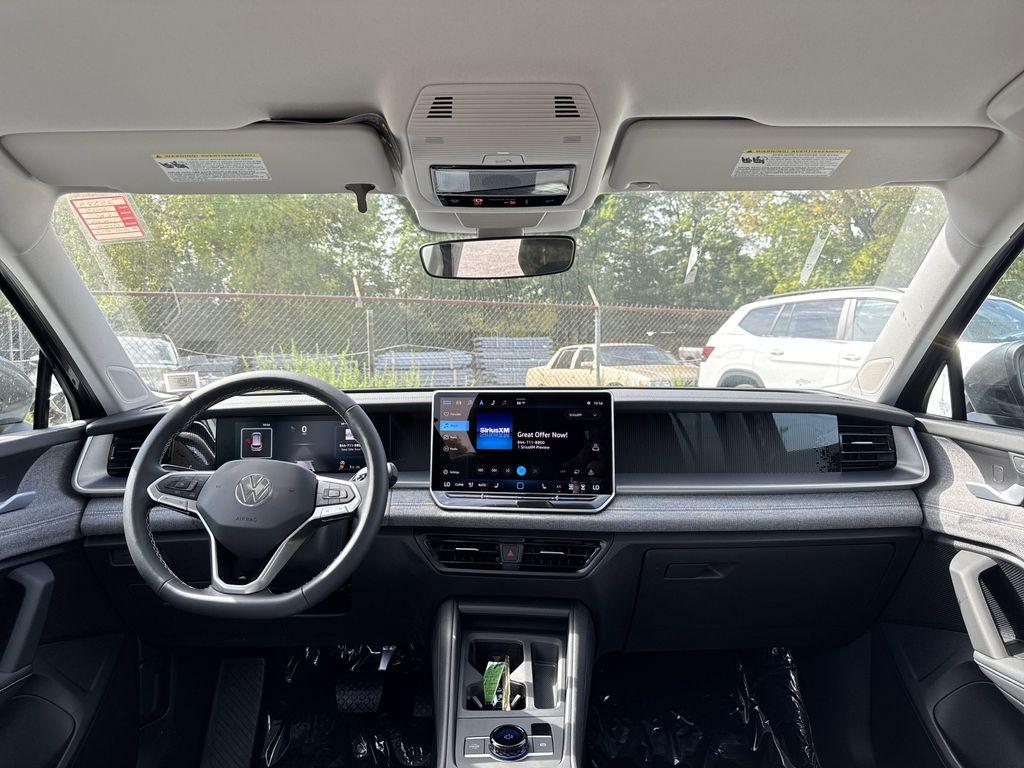 new 2025 Volkswagen Tiguan car, priced at $31,182