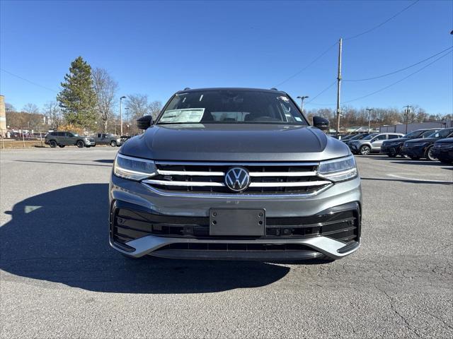 new 2024 Volkswagen Tiguan car, priced at $34,611