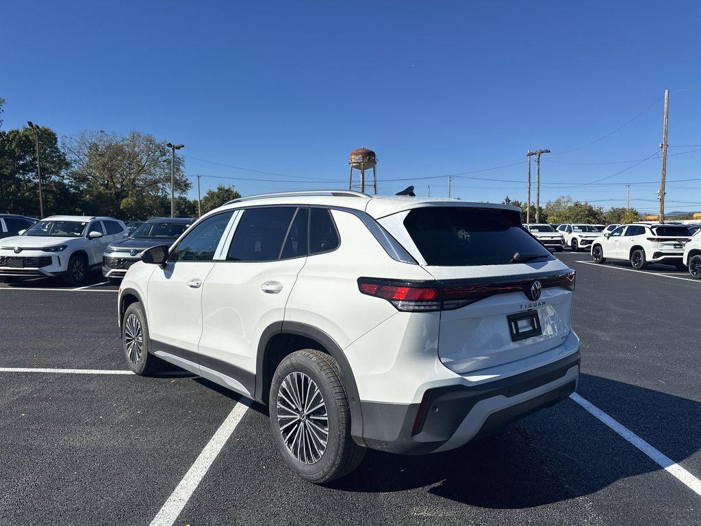 new 2025 Volkswagen Tiguan car, priced at $30,886