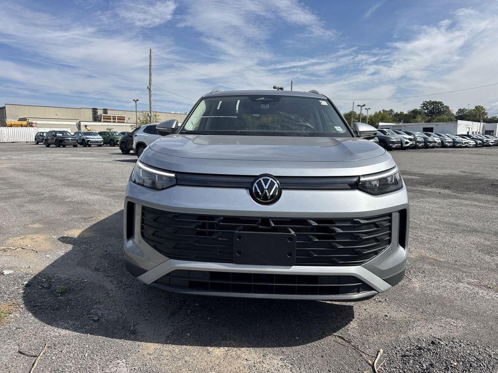 new 2025 Volkswagen Tiguan car, priced at $34,882
