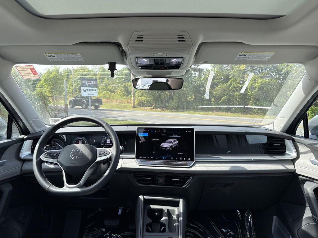 new 2025 Volkswagen Tiguan car, priced at $34,882