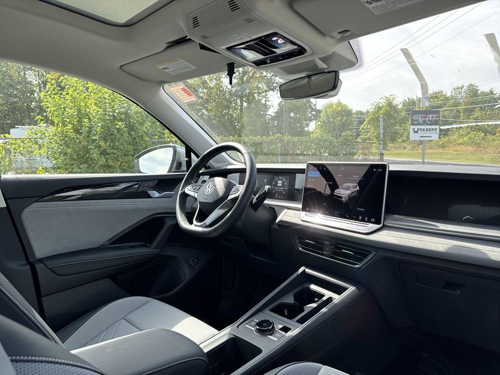 new 2025 Volkswagen Tiguan car, priced at $34,882