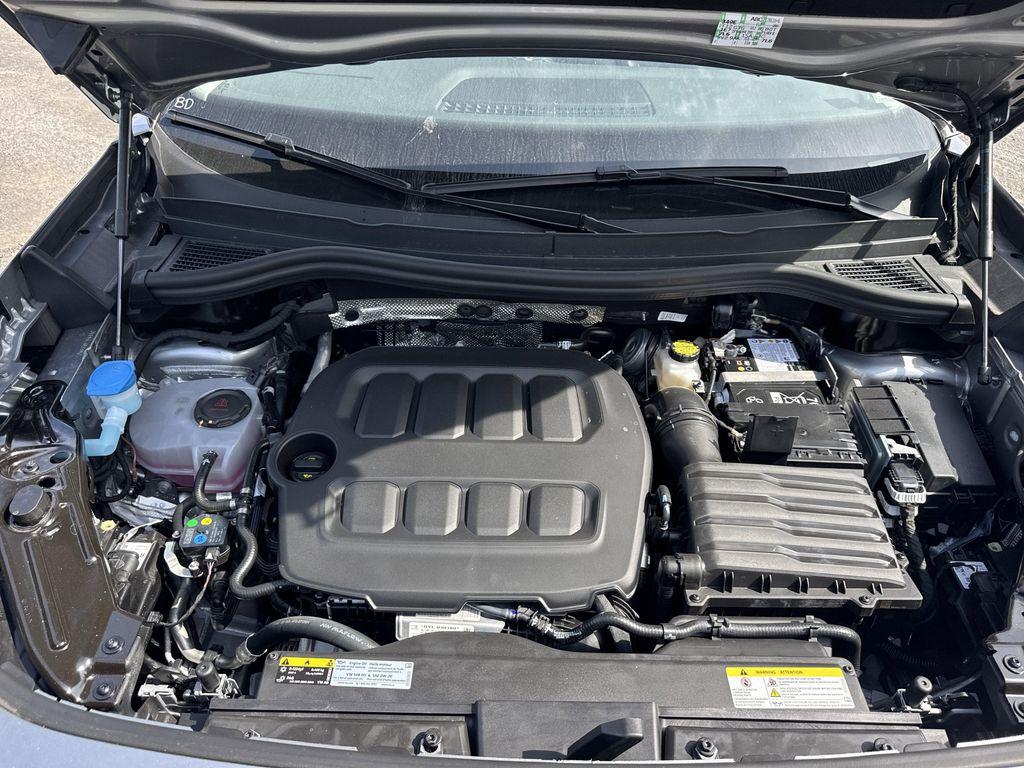 new 2025 Volkswagen Tiguan car, priced at $34,882