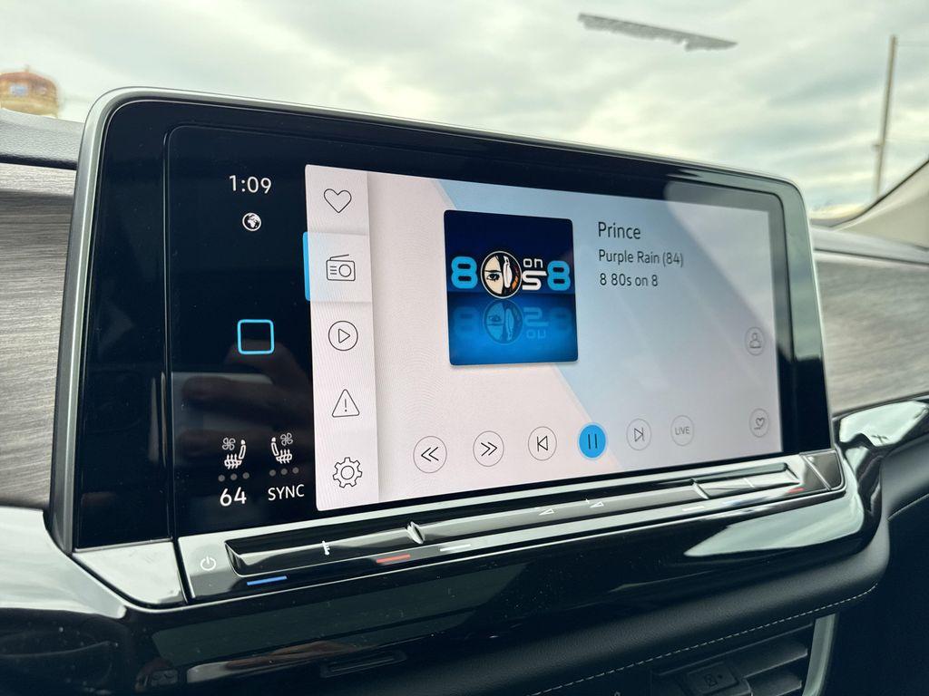 new 2025 Volkswagen Atlas car, priced at $50,636