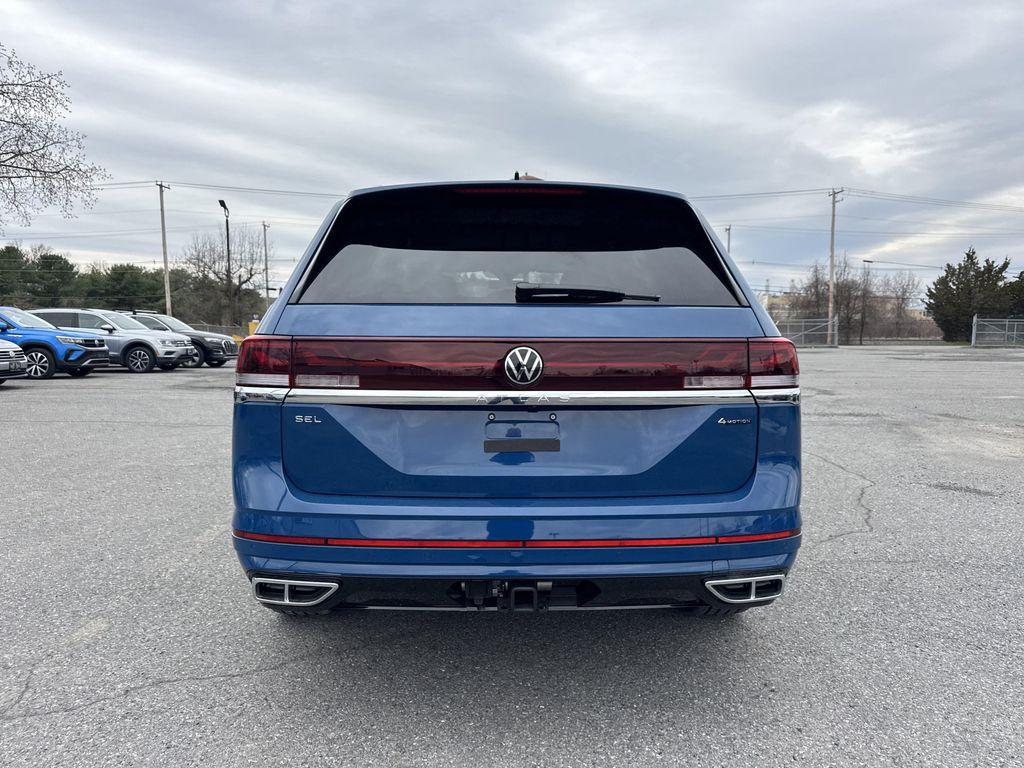 new 2025 Volkswagen Atlas car, priced at $50,636