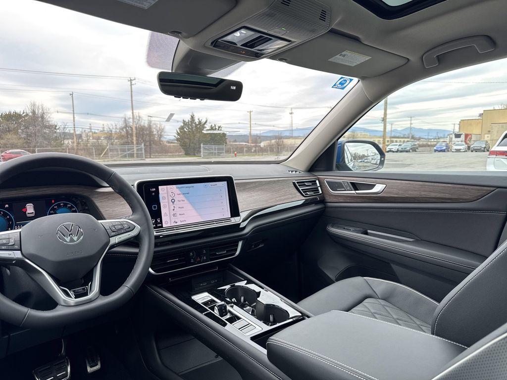 new 2025 Volkswagen Atlas car, priced at $50,636