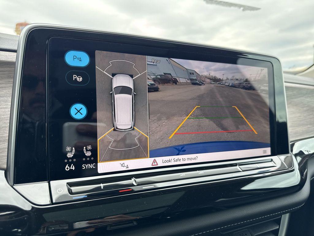 new 2025 Volkswagen Atlas car, priced at $49,890