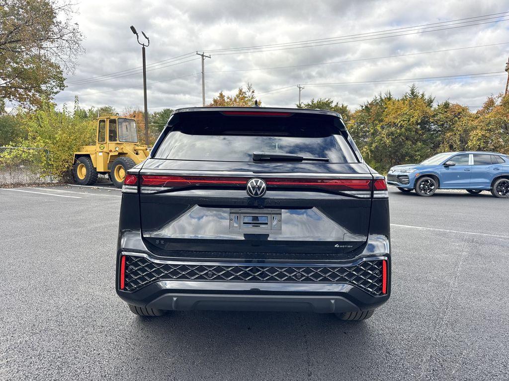 new 2025 Volkswagen Tiguan car, priced at $37,247