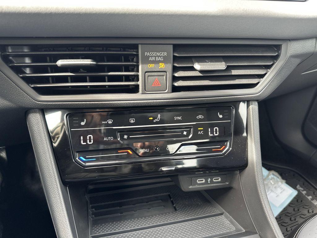 new 2025 Volkswagen Jetta car, priced at $26,084
