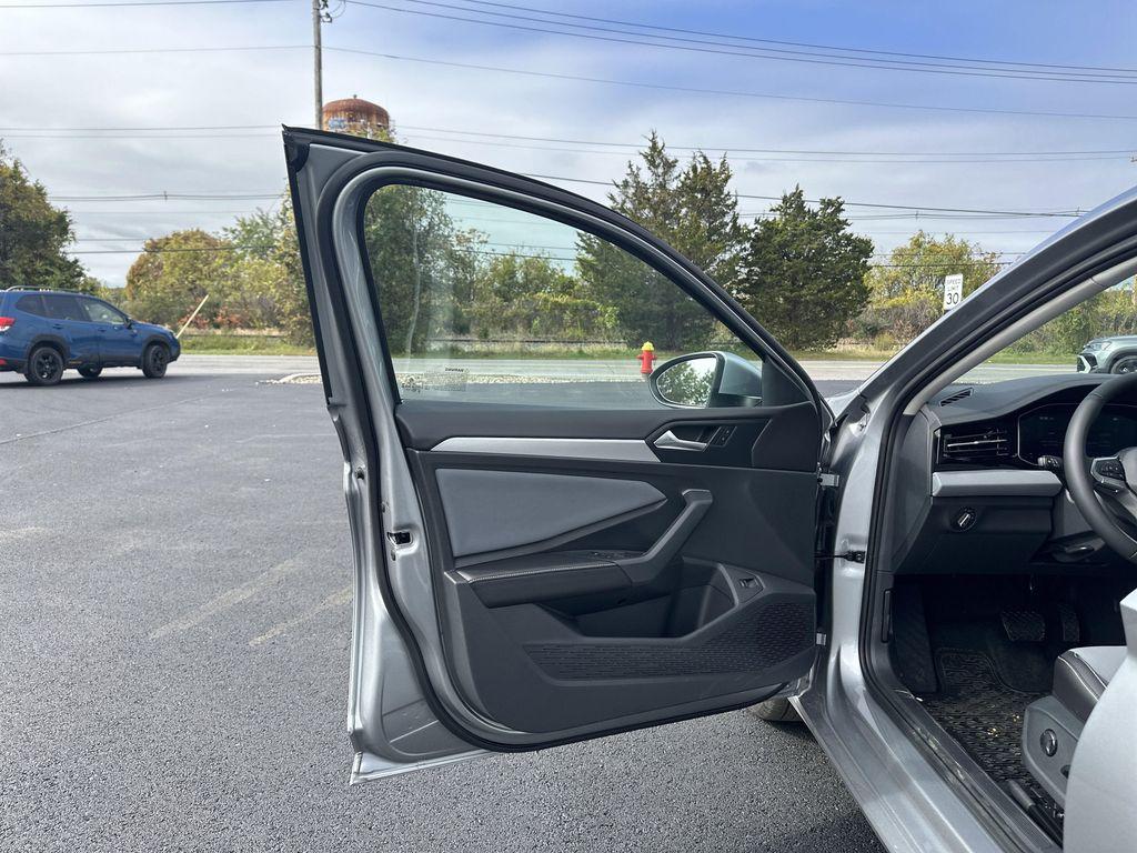 new 2025 Volkswagen Jetta car, priced at $26,084