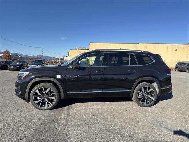 new 2025 Volkswagen Atlas car, priced at $52,565