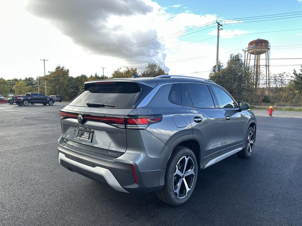new 2025 Volkswagen Tiguan car, priced at $34,576