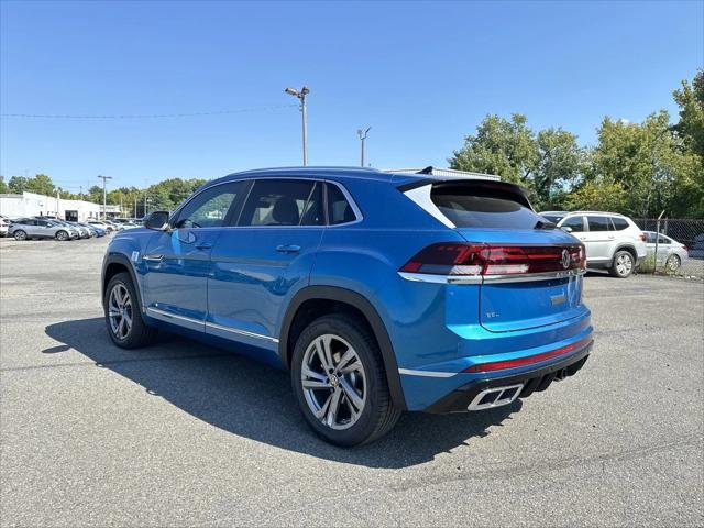 new 2024 Volkswagen Atlas Cross Sport car, priced at $47,211