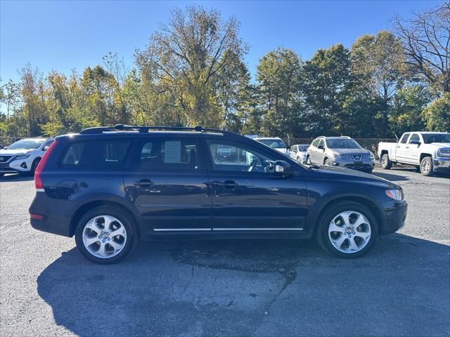 used 2016 Volvo XC70 car, priced at $14,249