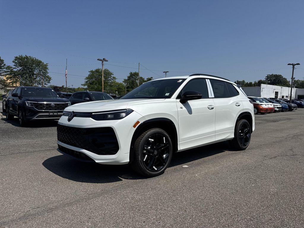 new 2025 Volkswagen Tiguan car, priced at $37,286