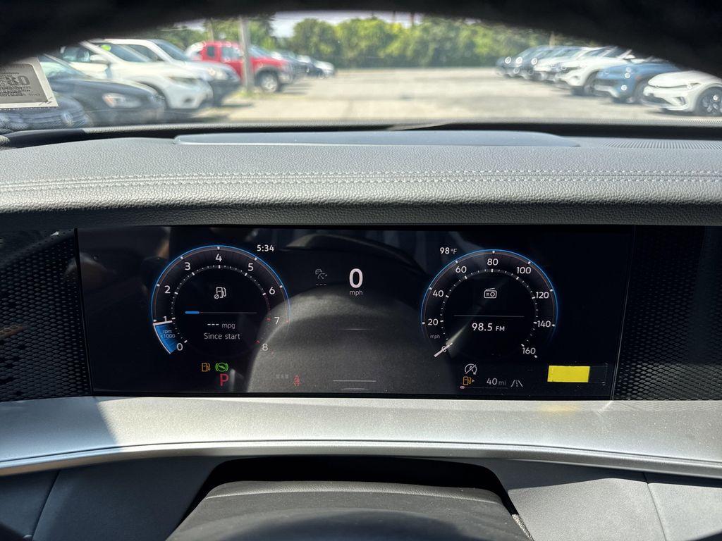 new 2025 Volkswagen Tiguan car, priced at $37,286