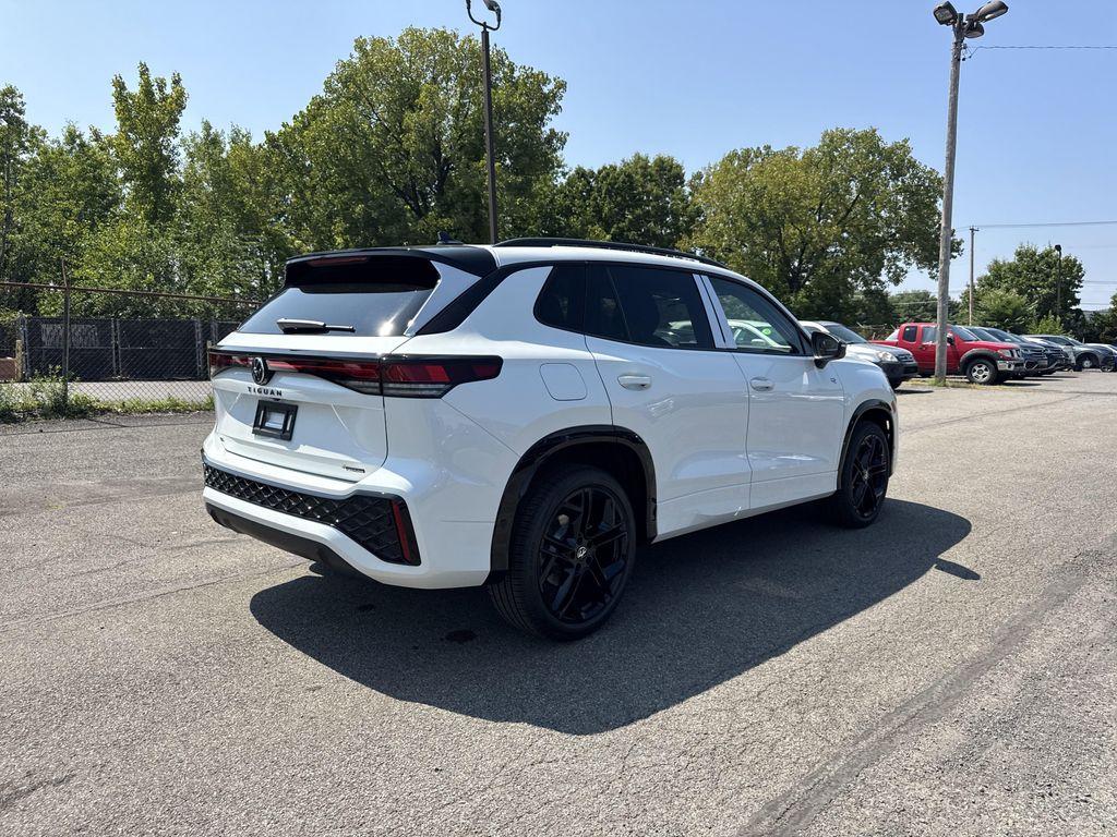 new 2025 Volkswagen Tiguan car, priced at $37,286