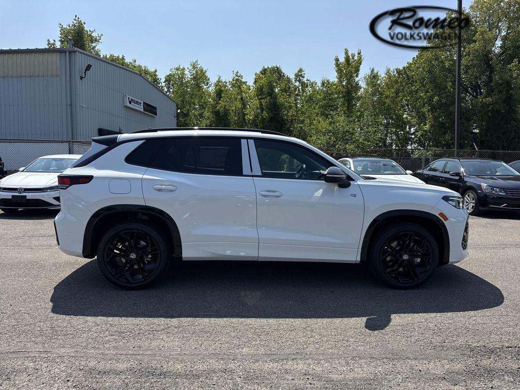 new 2025 Volkswagen Tiguan car, priced at $38,734