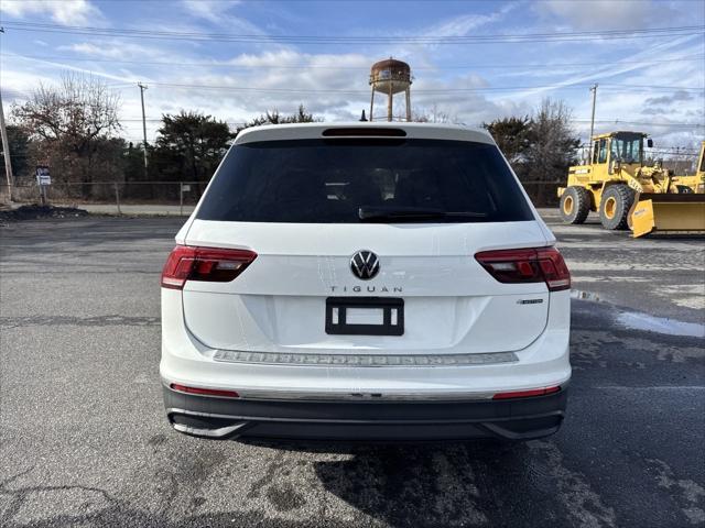 new 2024 Volkswagen Tiguan car, priced at $33,051