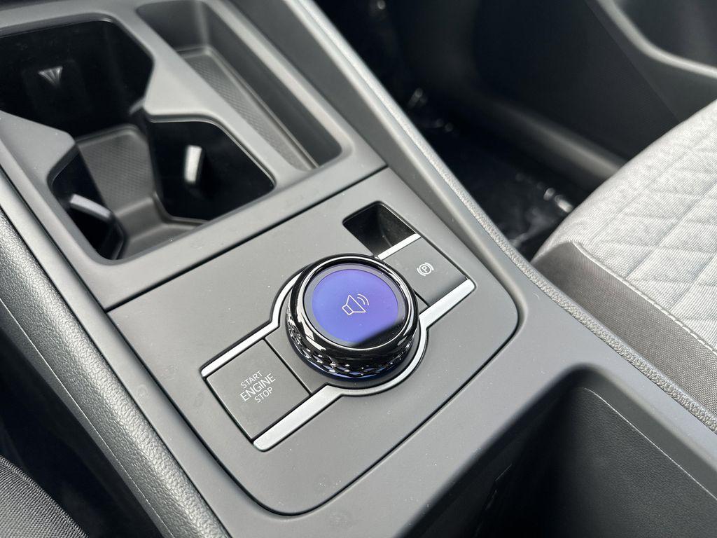 new 2025 Volkswagen Tiguan car, priced at $30,882