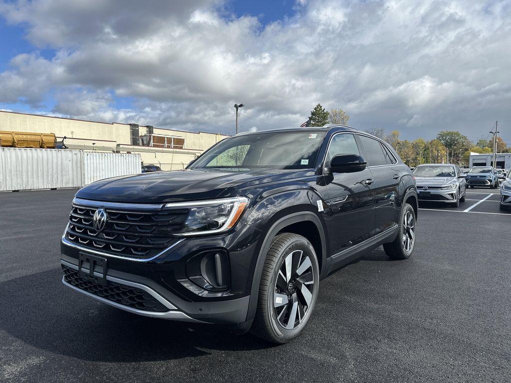 new 2026 Volkswagen Atlas Cross Sport car, priced at $48,473