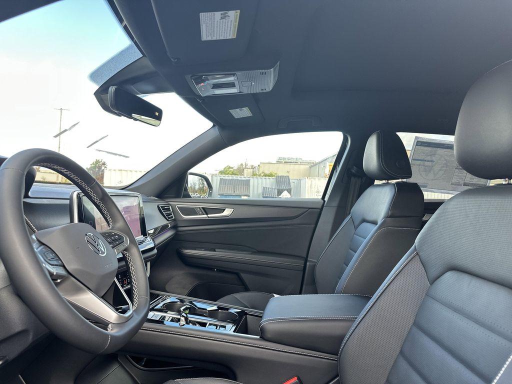 new 2026 Volkswagen Atlas Cross Sport car, priced at $48,473