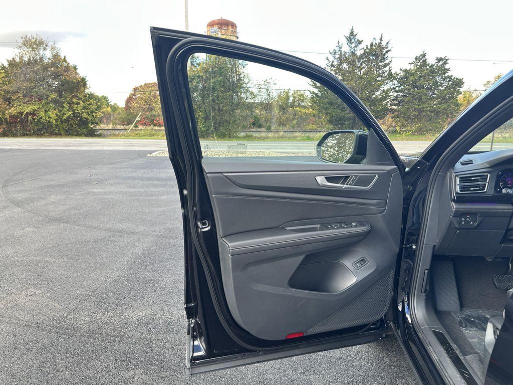 new 2026 Volkswagen Atlas Cross Sport car, priced at $48,473