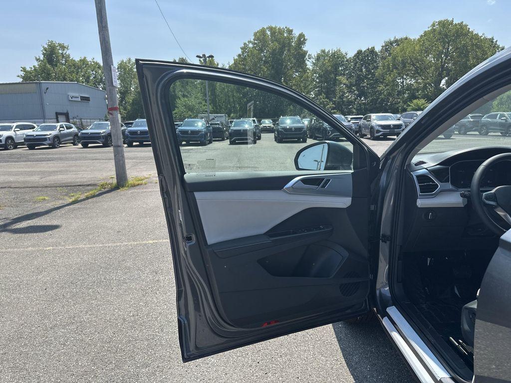 new 2025 Volkswagen Taos car, priced at $29,421