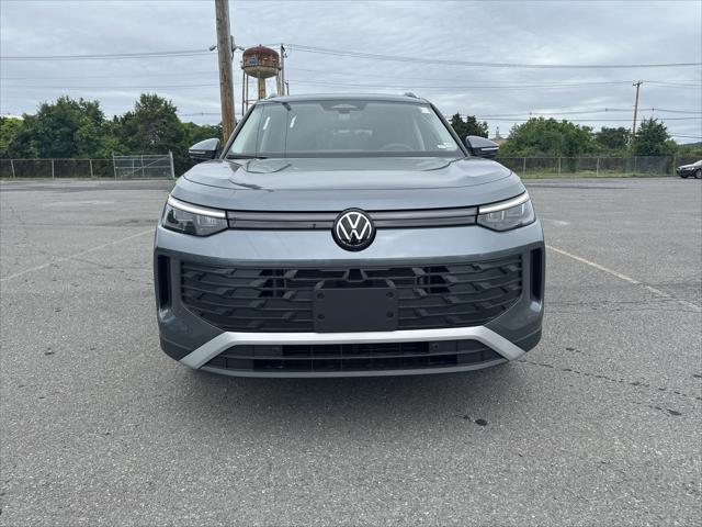 new 2025 Volkswagen Tiguan car, priced at $31,921