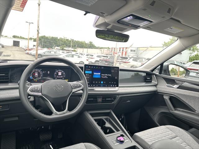 new 2025 Volkswagen Tiguan car, priced at $31,921