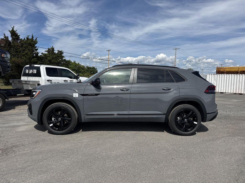 new 2026 Volkswagen Atlas Cross Sport car, priced at $51,376